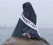 Denmark's Little Mermaid w Burqa